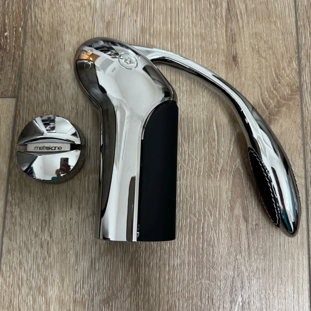 NWT Vanderpump Rules Vertical Rabbit Wine Opener Silver & Black